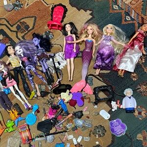 Assorted Fashion Dolls Set - Purple and Pink